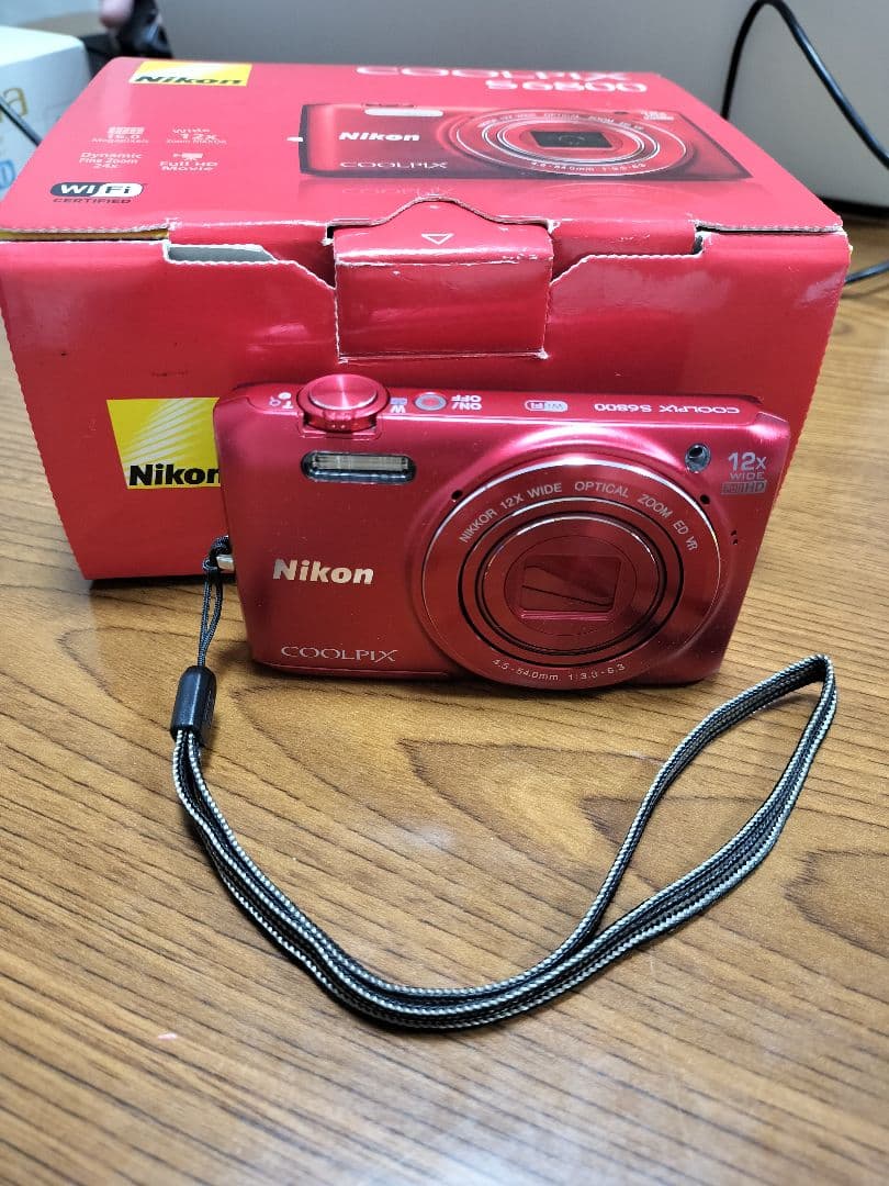 Nikon COOLPIX S6800 レッド