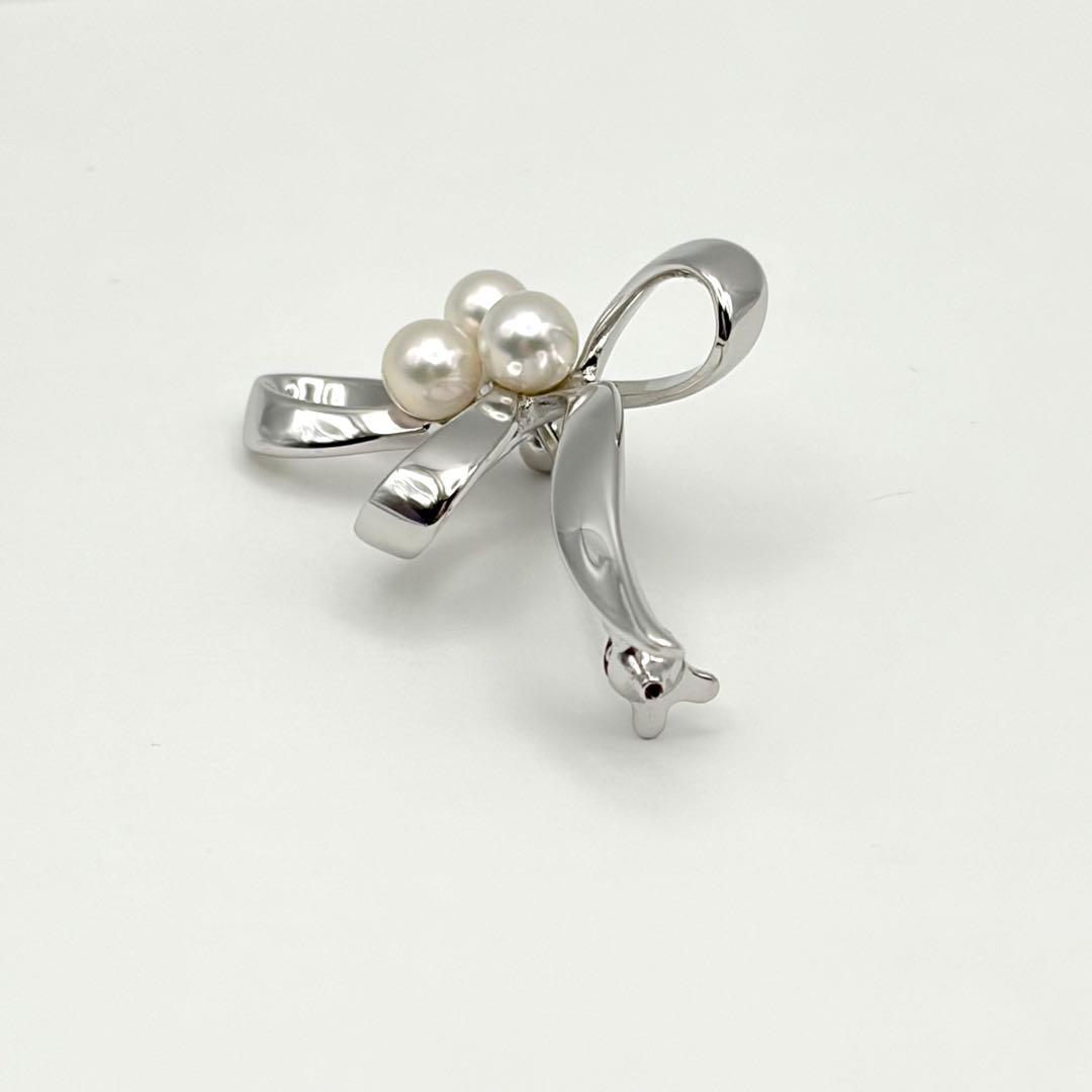 【極美品】 ミキモト シルバー リボンモチーフ ブローチ 箱付き