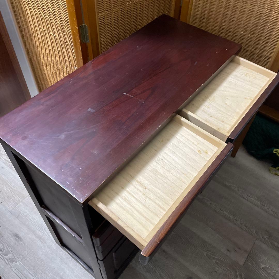 ダークブラウン木製キャビネット 12引き出し 開き棚２つ キャスター付き