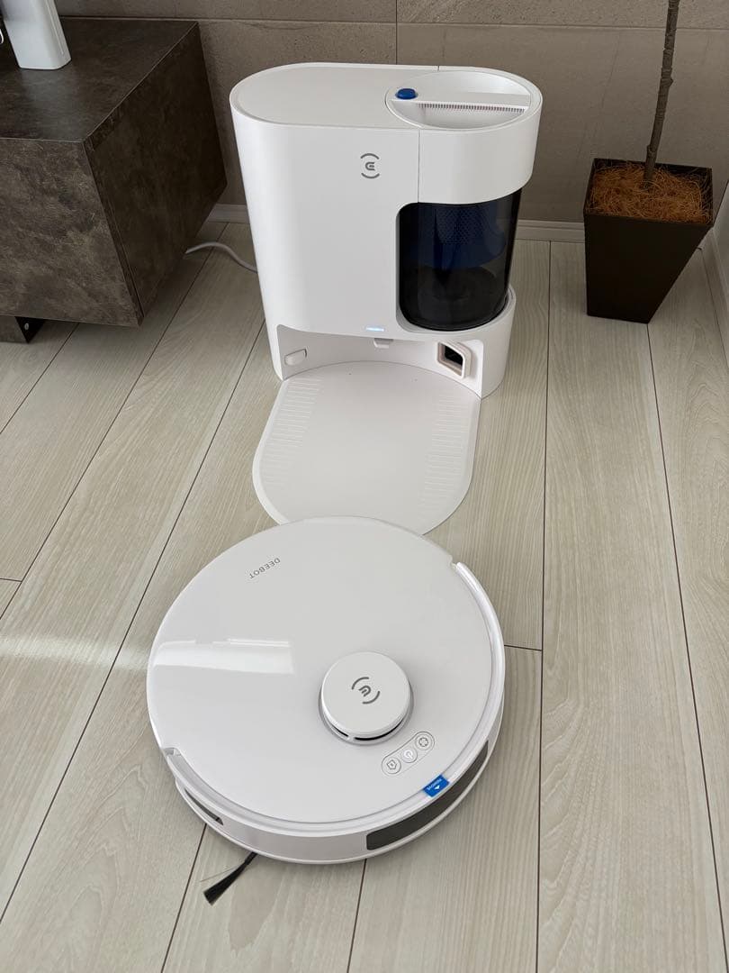ロボット掃除機 水拭き機能付き 最新型‼️4回程使用‼️1万値下げしました。
