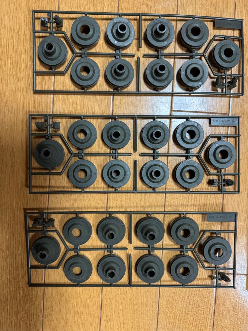 1:16 LEOPARD A4 戦車キット　スキャットマンさん　専用