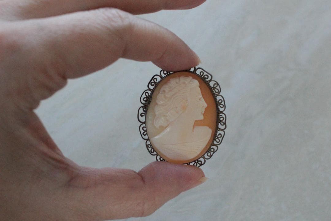 【D】アンティークシェルカメオブローチ