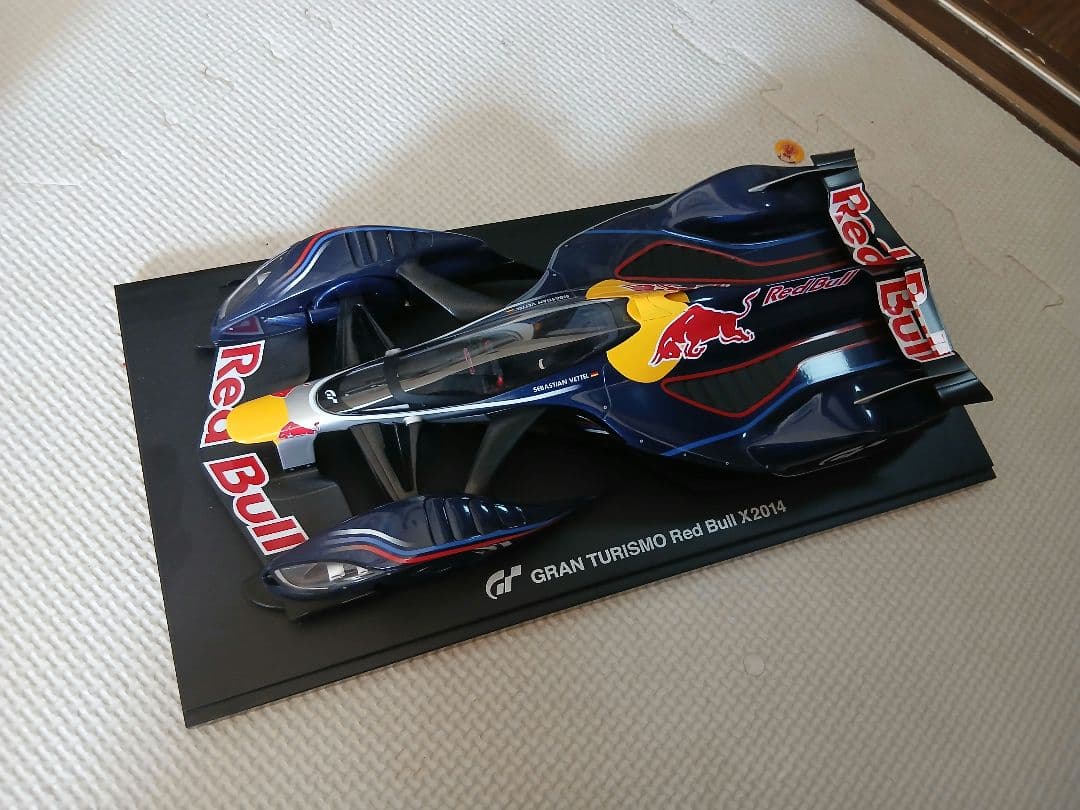 オートアートGran Turismo Red Bull X2014 1/18