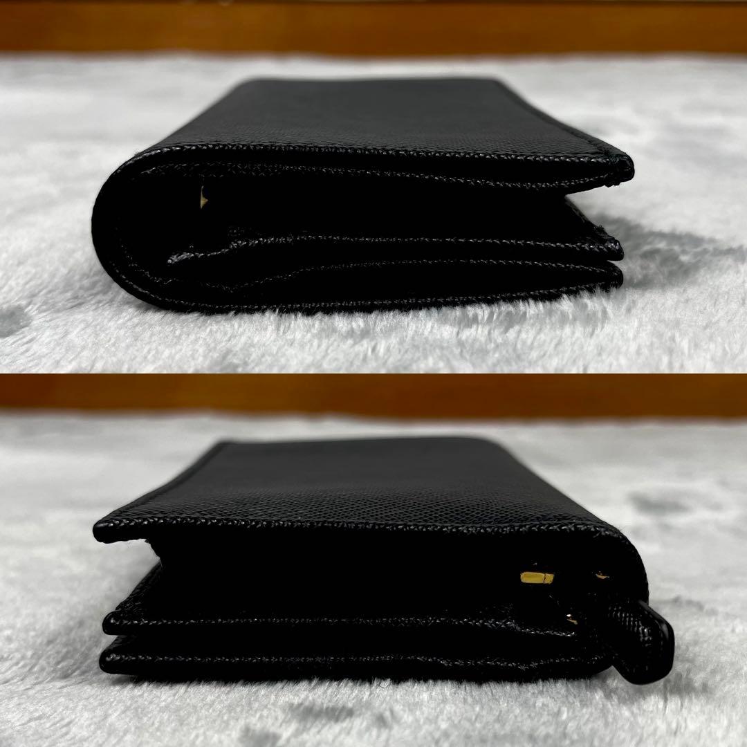 現行モデル・極美品✨ Prada プラダ 2つ折り財布 ブラック 黒 三角ロゴ