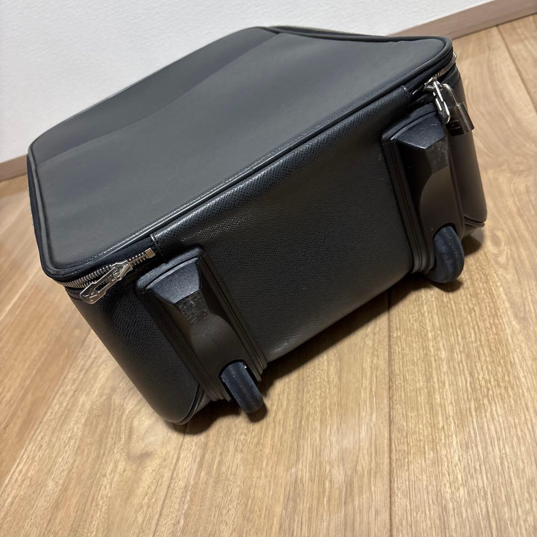 【ルイヴィトン】ぺガス45 タイガ スーツケース 皮革 黒 機内持ち込みサイズ