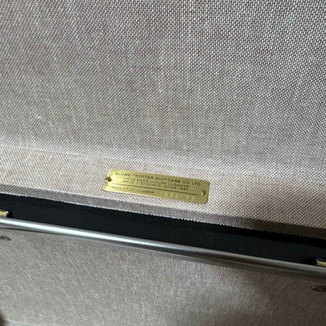 グローブトロッター キャリーケース 鍵付き