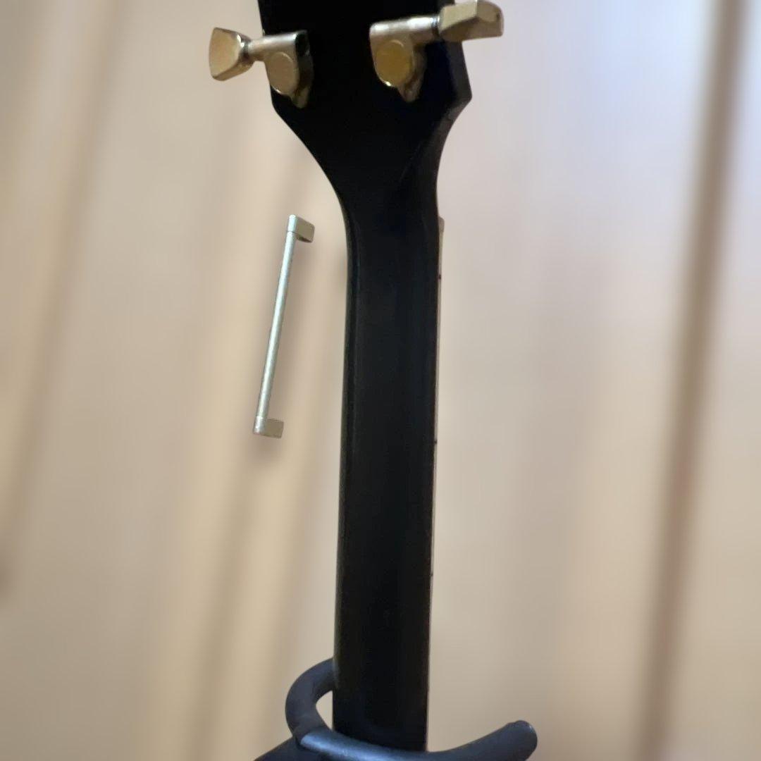 日本製のEpiphone レスポールカスタムモデル LPC-80 EB