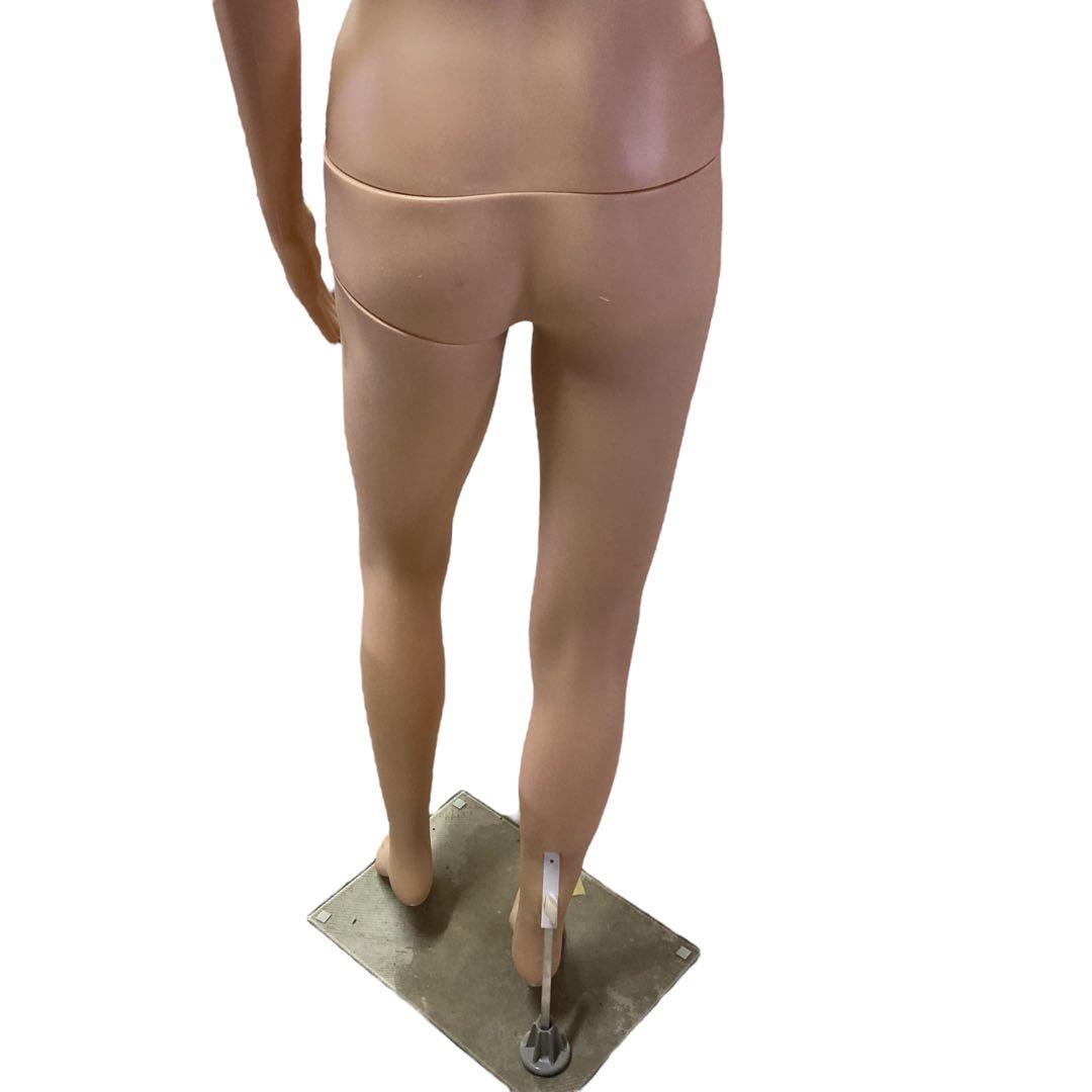 【メ01119-45】女性 等身大全身マネキン 170cm ガラス台座付き