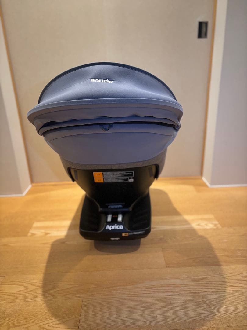 アップリカ　クルリラプラスライトISOFIX新生児から4歳まで