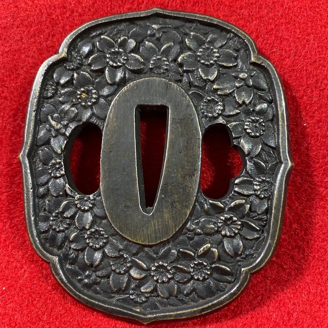 B–10 鍔　つば　武具 銅製 装飾品 アンティーク 美術品 工芸品 刀装具