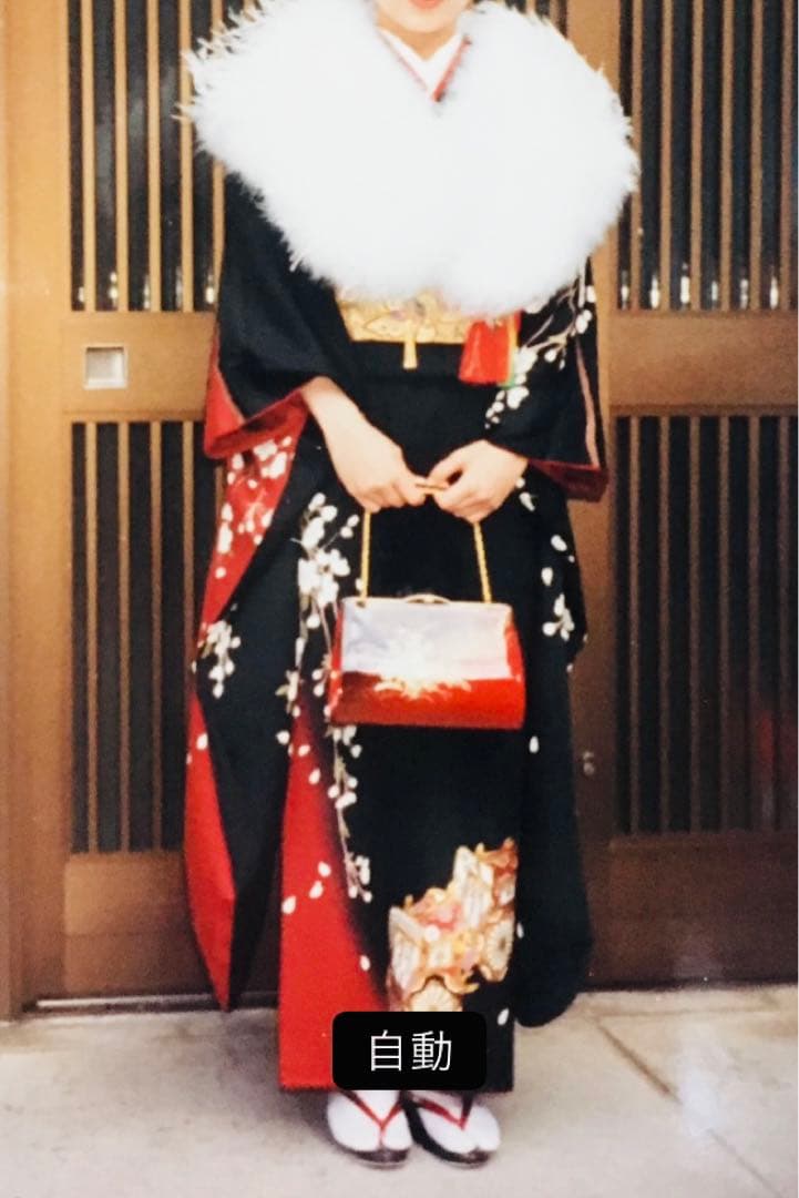 振袖 成人式1回使用のみ 200万円で購入 ブランド着物 フルセット 御所車 赤