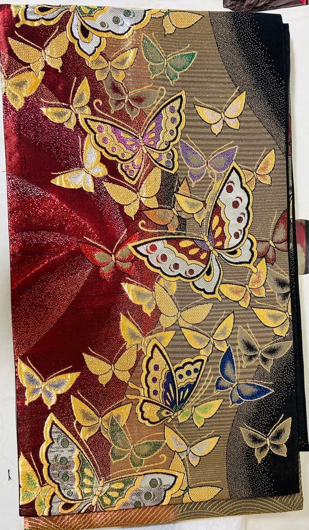 振袖 成人式1回使用のみ 200万円で購入 ブランド着物 フルセット 御所車 赤