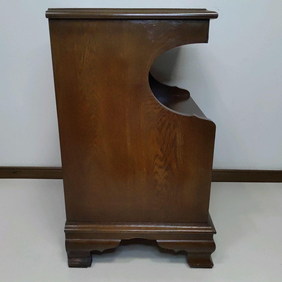 横浜クラシック家具 knock on wood HAND MADEサイドテーブル