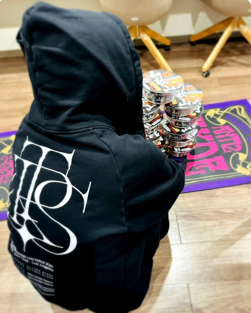 THE LAST ROCKSTARS パーカー　HOODIE HYDE着用