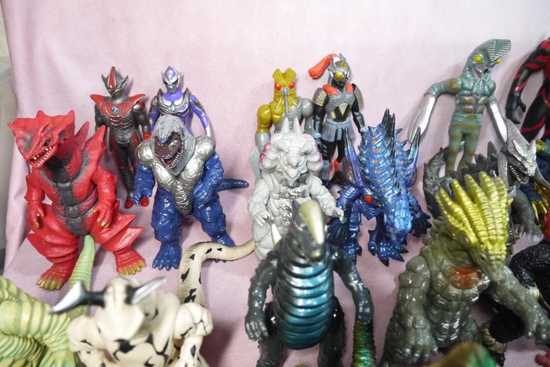ウルトラ怪獣シリーズ　怪獣ソフビ　68体セット
