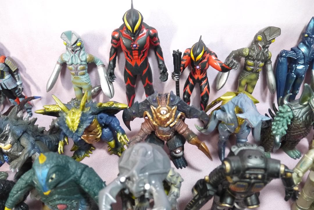 ウルトラ怪獣シリーズ　怪獣ソフビ　68体セット