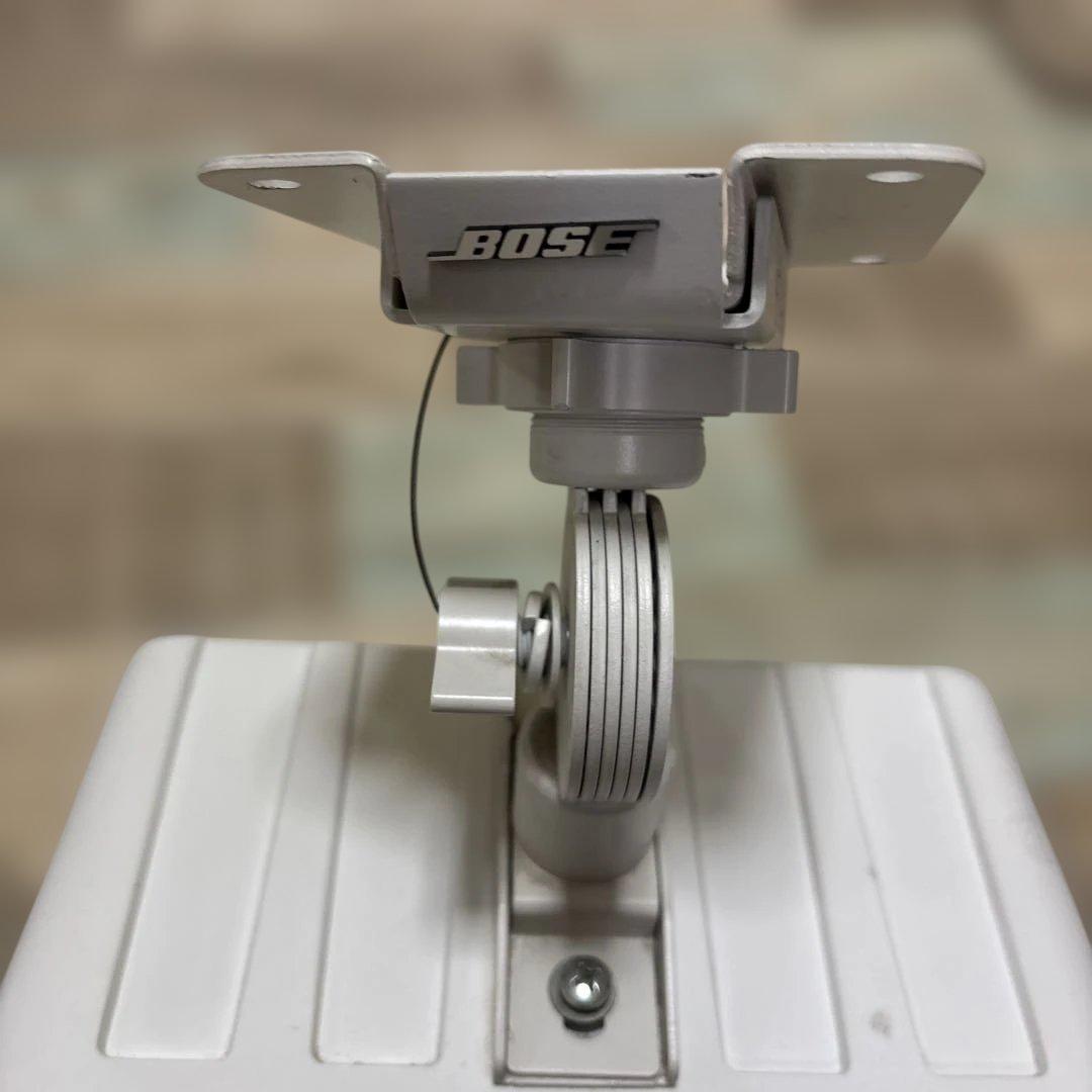 ミ*ズ様 BOSE　スピーカー　101MMW　ペア　天吊金具付き　ホワイト 白