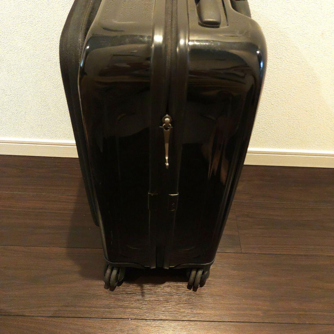 TUMI スーツケース機内持込サイズ　4輪キャスター