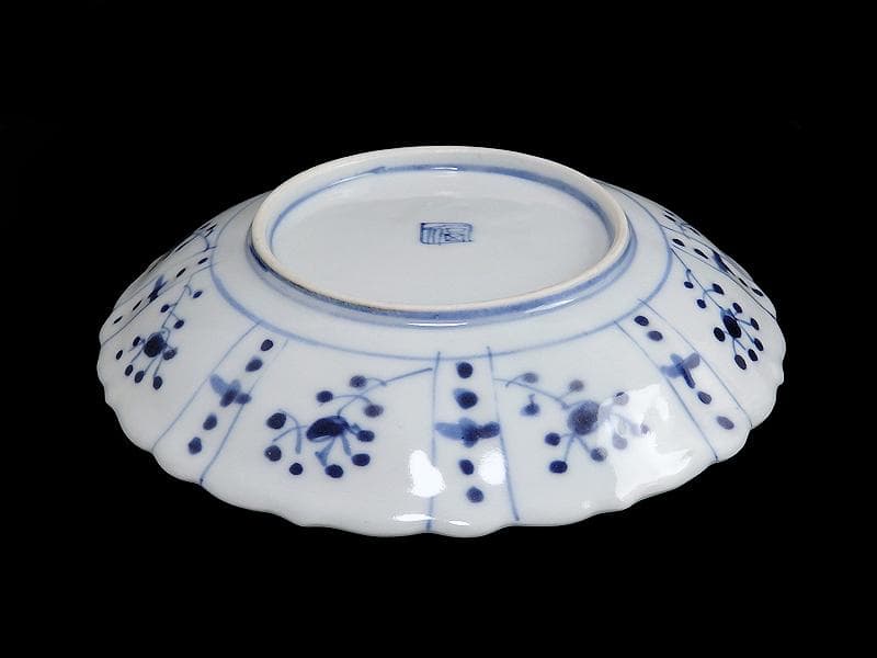 平戸　伊万里　染付　芙蓉手　隠れ蓑に花の図　６寸皿　２枚　E179AS-CSh