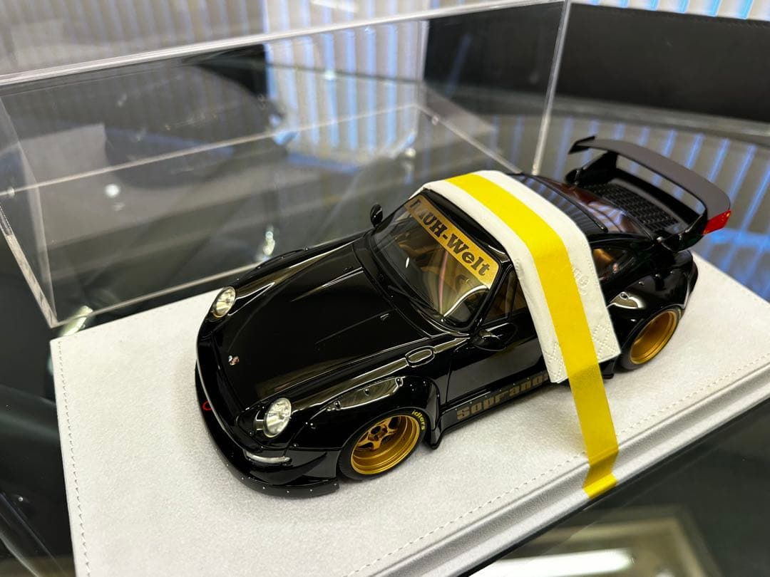 Fuelme RWB993 1/18 プロトタイプ黒