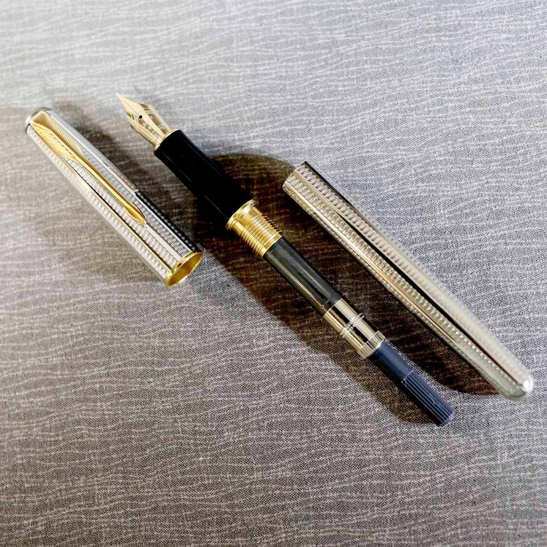 【極美品 送料込み】パーカー 万年筆 ソネット シルバーカスケード