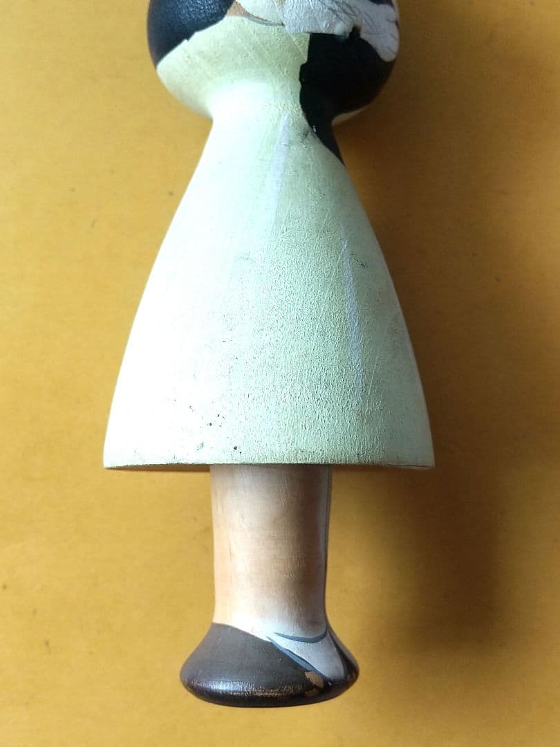 「皇太子妃美智子さまこけし人形」と「皇室読本」（講談倶楽部昭和34年2月号付録）