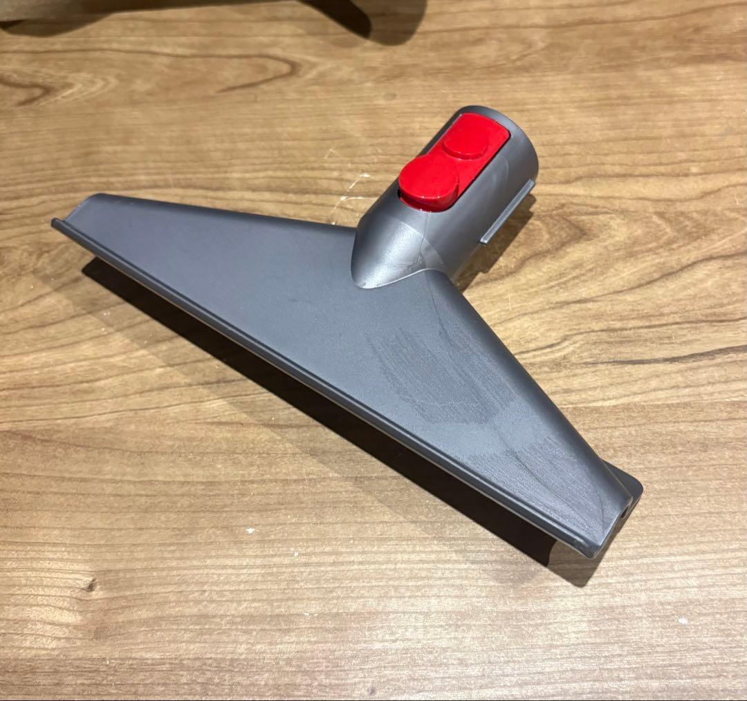 アタッチメント多数付属！細部まで洗浄済！#Dyson #V10 ハンドクリーナー