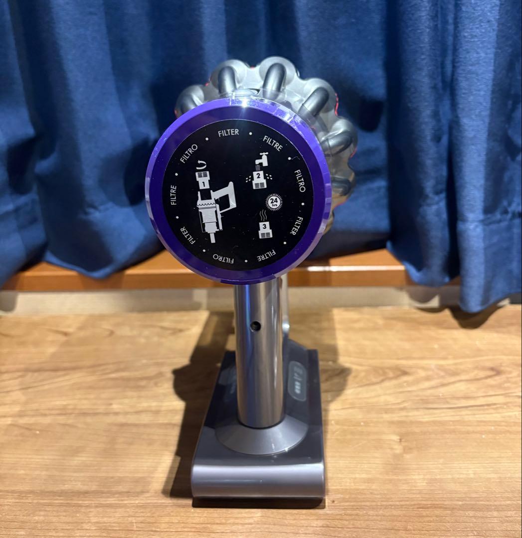 アタッチメント多数付属！細部まで洗浄済！#Dyson #V10 ハンドクリーナー