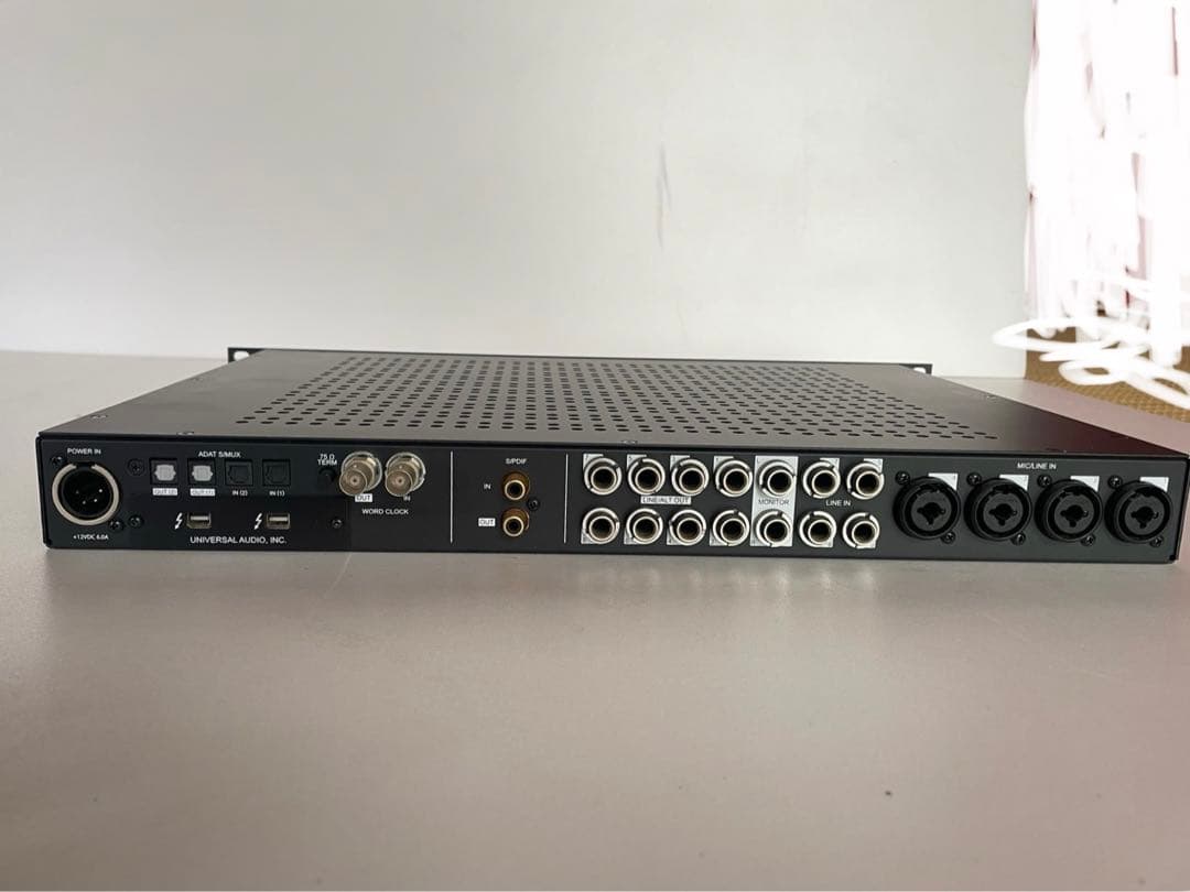 ケースなし完動美品Universal audio Apollo8Quad