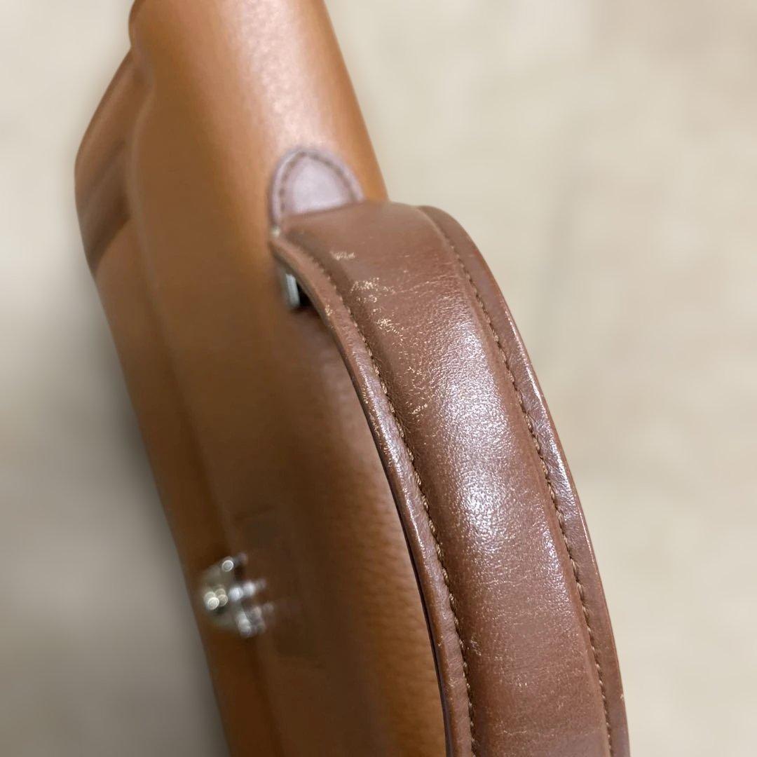 Burberry ブラウンレザー フラップレトロ　ハンドバッグ