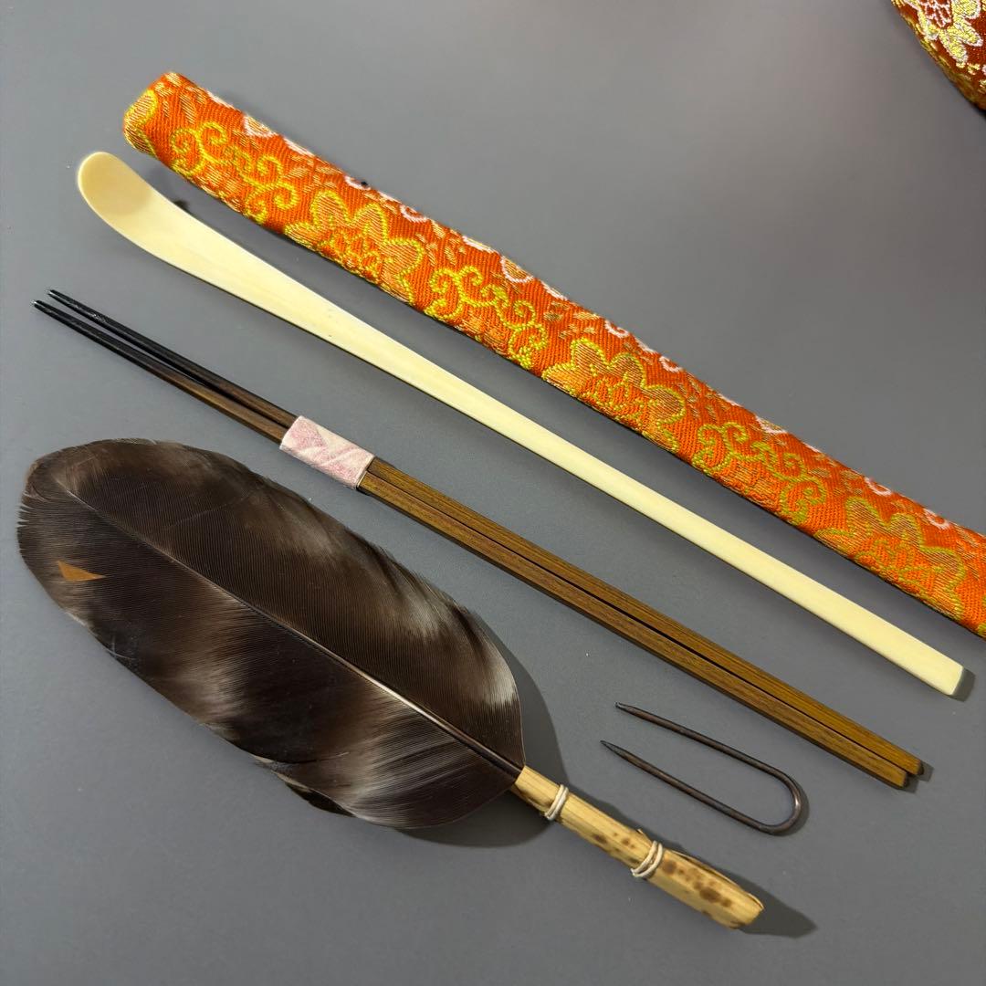 m*i様 茶道具 利休型 茶箱 吉祥紋茶碗(清閑寺) 器据 和敬板 解説書 他