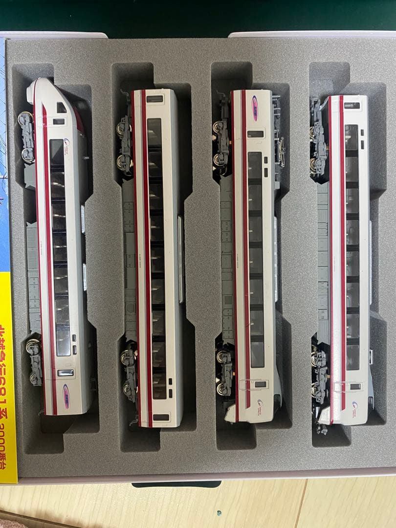 KATO 10-381 681系　2000番台　北越急行スノーラビット