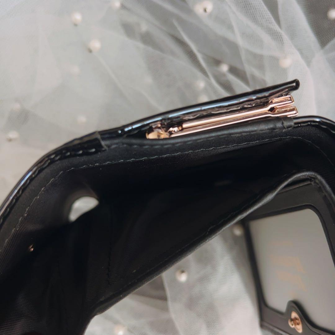 Vivienne Westwood エンボス加工 ブラック 三つ折り財布