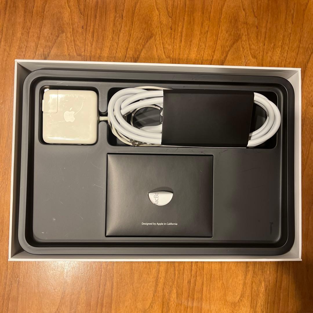 MacBook Air 11インチ Mid 2011/8GB/充電方法注意あり