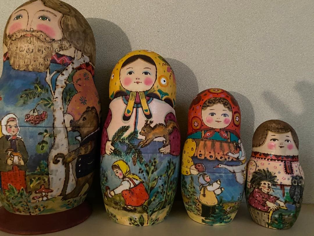 アーニャリャボアマトリョーシカ、作家マトリョーシカ、マトリョーシカロシア