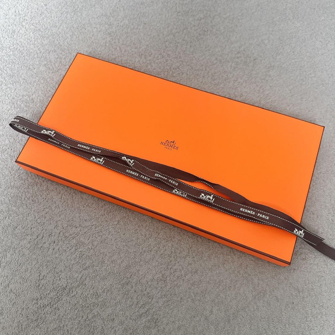 新品未使用　エルメス　カシミヤマフラー　《モール》　2025AW グレー 白