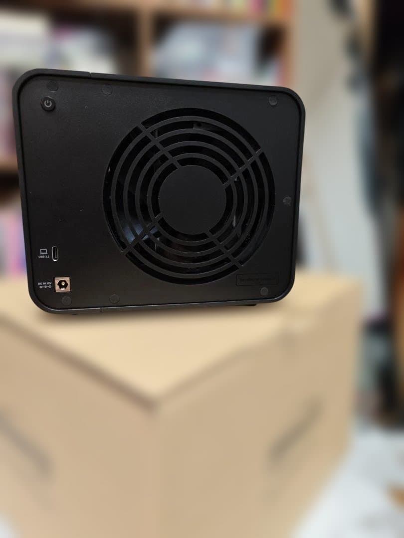 【美品】TerraMaster D4-320 4ベイ HDDケース+おまけ