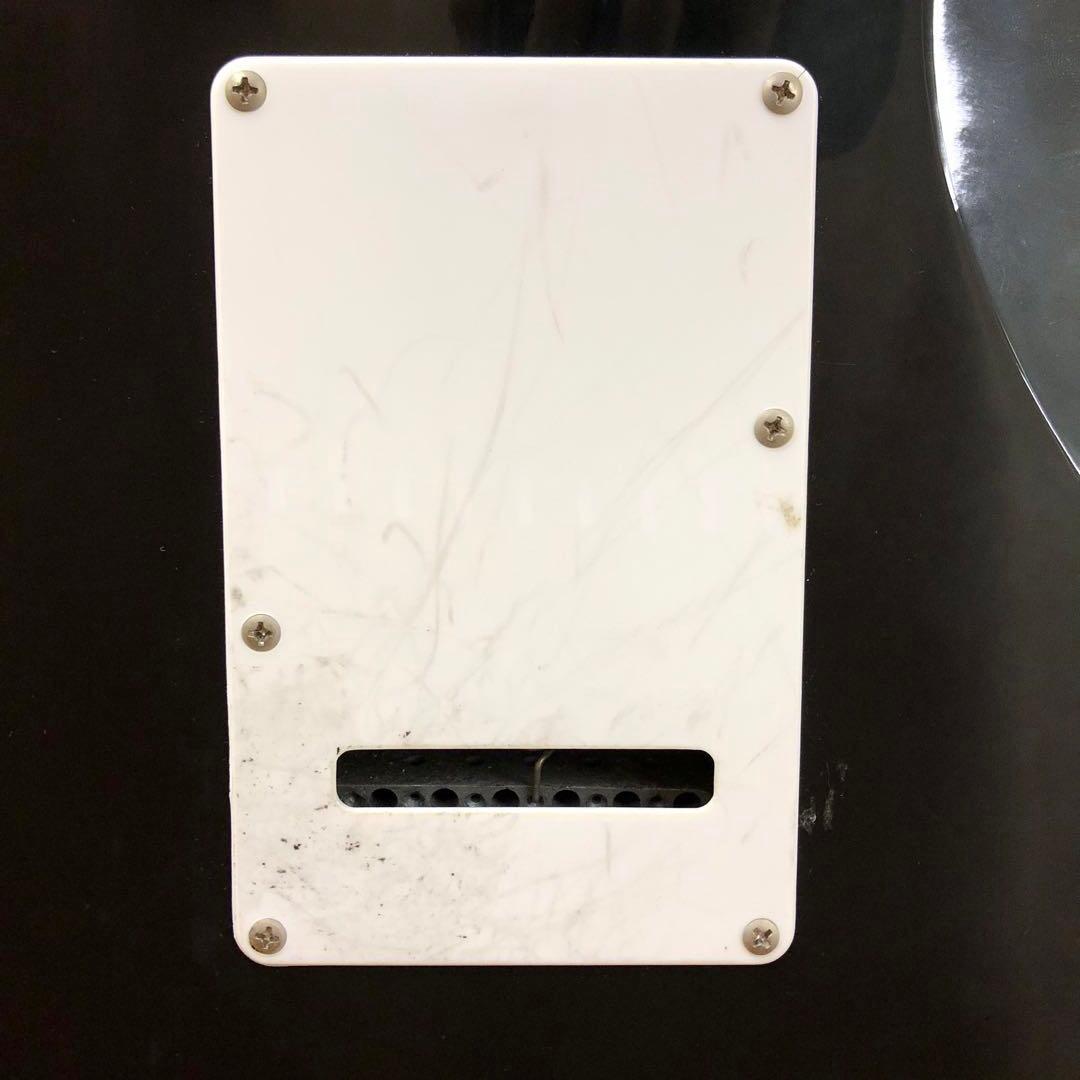 エレキギター　レジェンド　ストラトタイプ　本体のみ