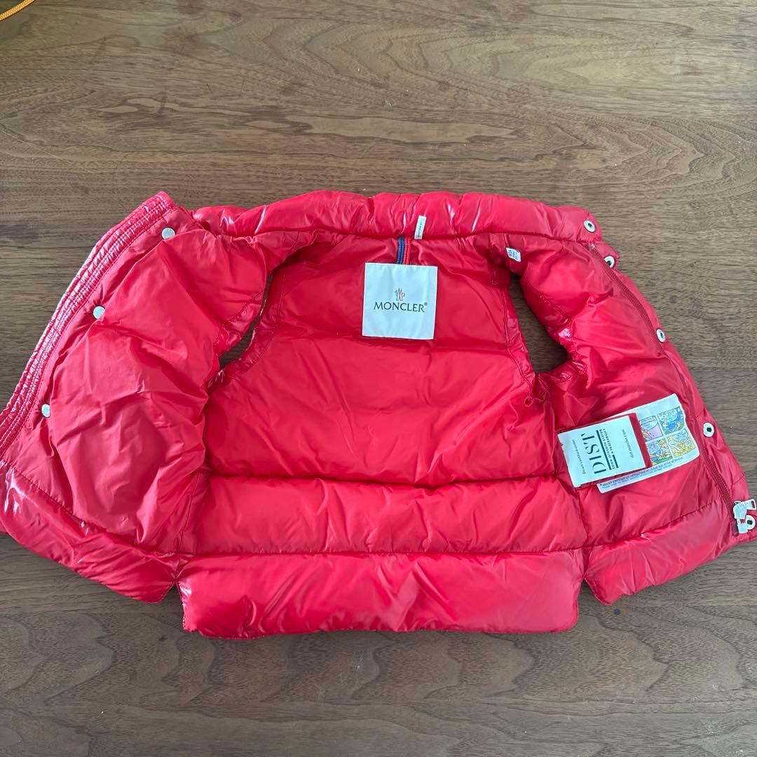 MONCLER ダウンベスト レッド　2T