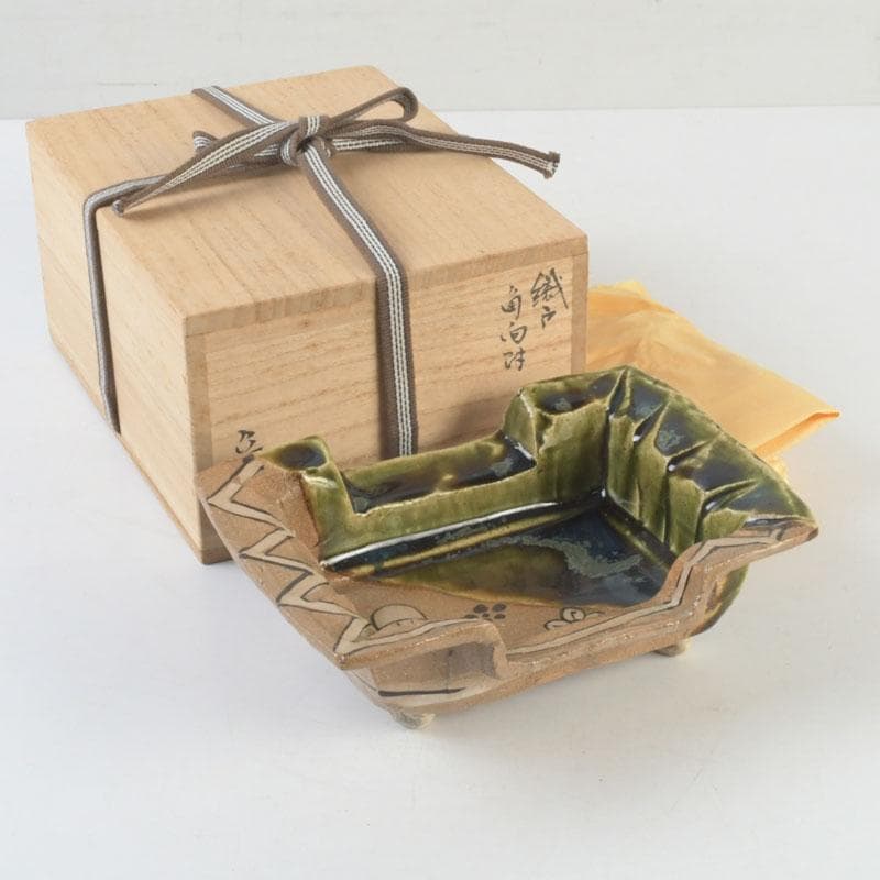 北大路魯山人作　織部焼　角向付　共箱　M　9721