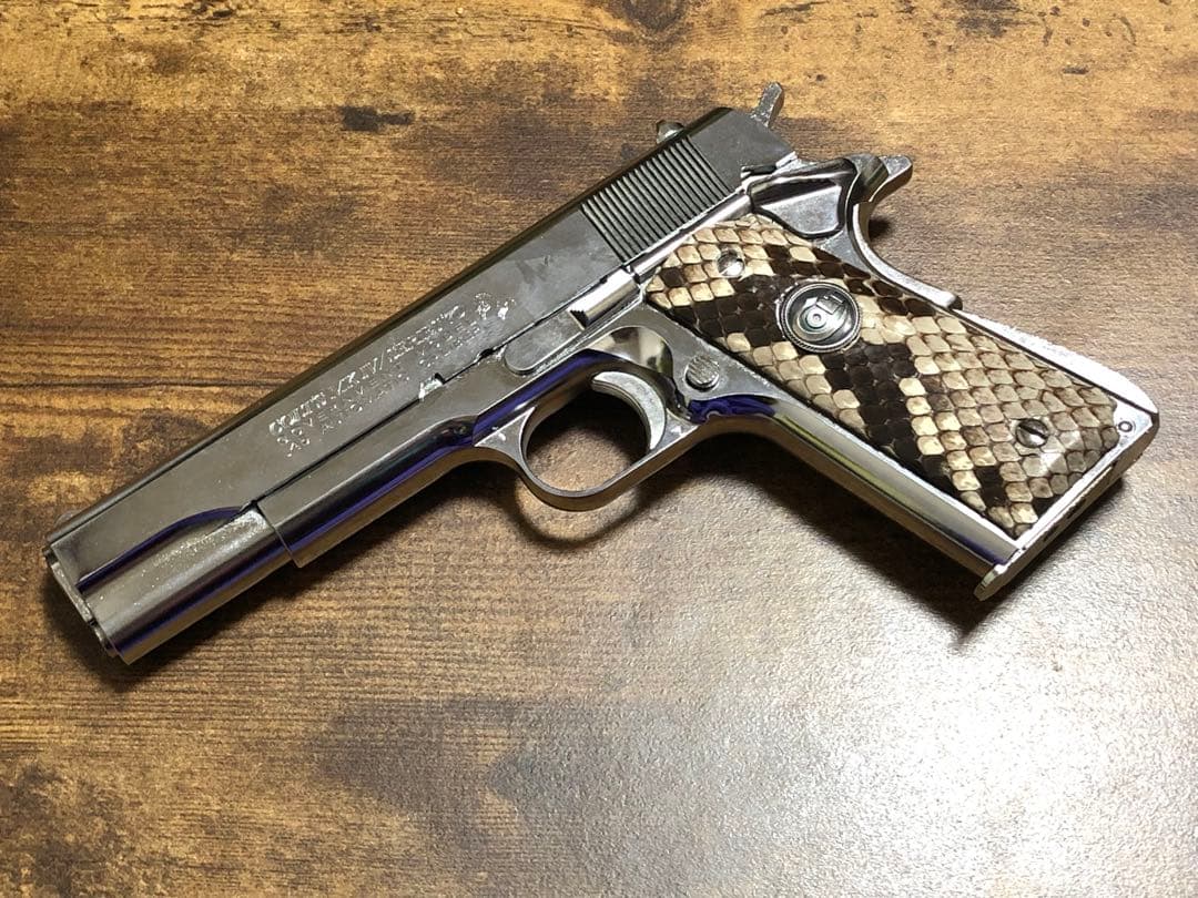 right ガバメント用メタルグリップ　スネークスキン　アンティークコンチョ