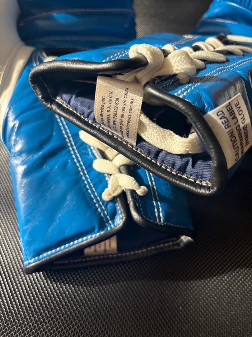 REYES レイジェス ボクシンググローブ 紐 8オンス