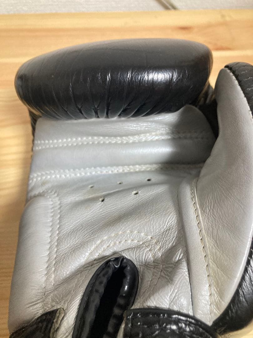 ☆ 超激レア！！ TWINS 8oz キック ボクシング グローブ 本革レザー