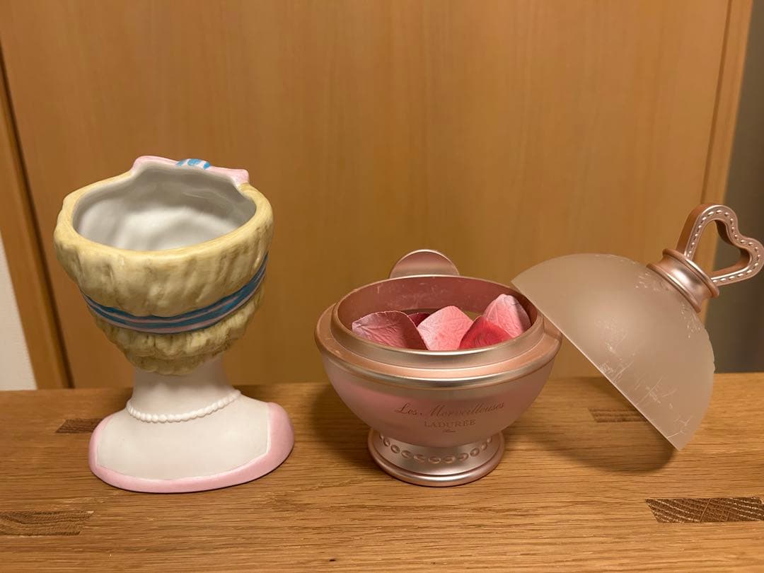 【レ・メルヴェイユーズ・ラデュレ】限定品セット