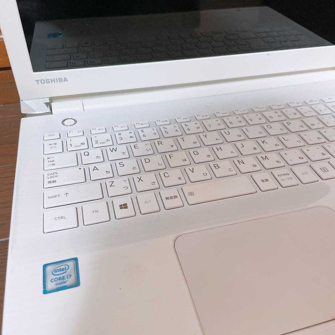 TOSHIBA dynabook ホワイト ノートPC
