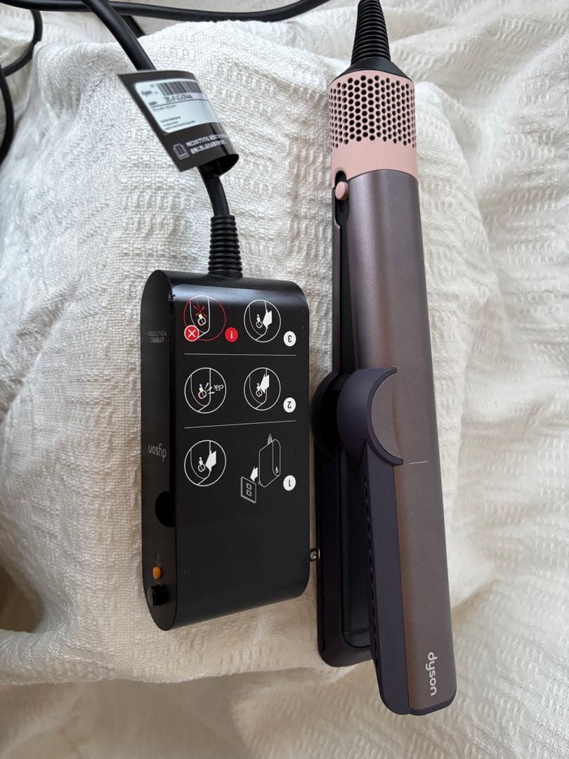 【極美品】Dyson エアーストレート　ストレイトトナー