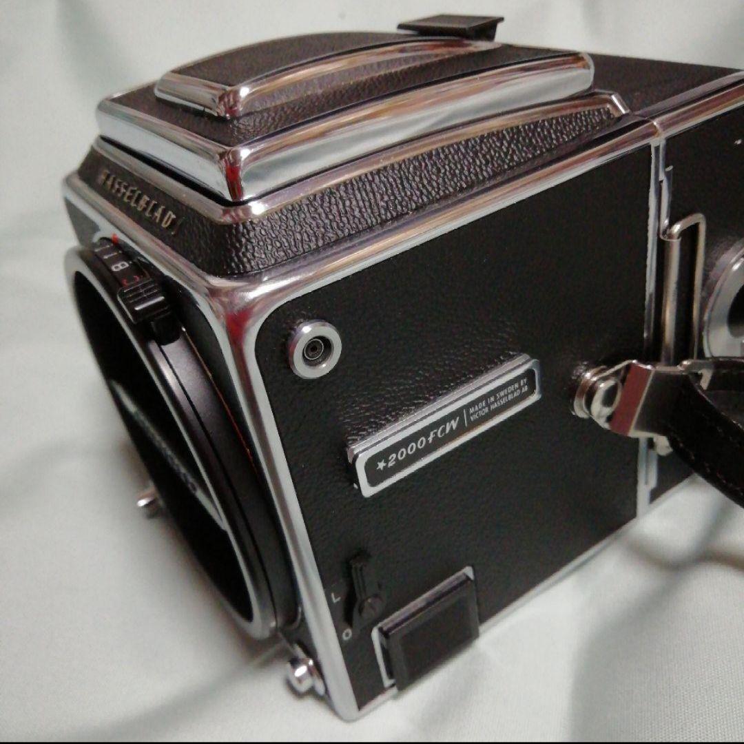 【メルカリ市最終値下！】 2000F/CW ボディ + フィルムマガジンA12