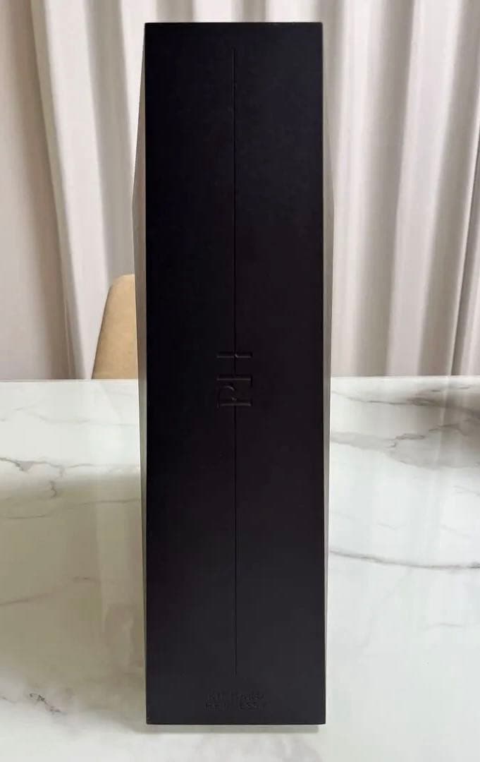 新型　リシャール　ヘネシー　ダニエル・リベスキンド 空箱　化粧箱　ケース