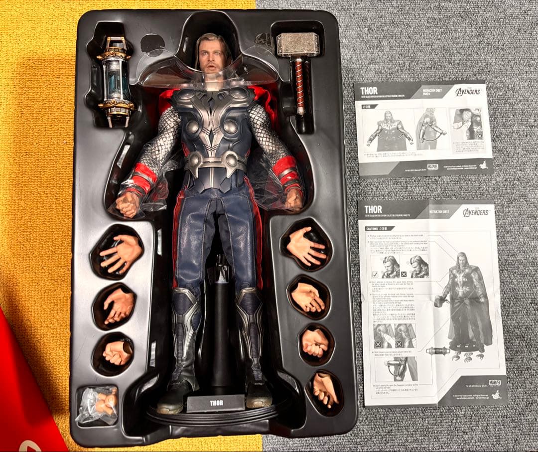 アベンジャーズ 1/6スケールフィギュア マイティー・ソー