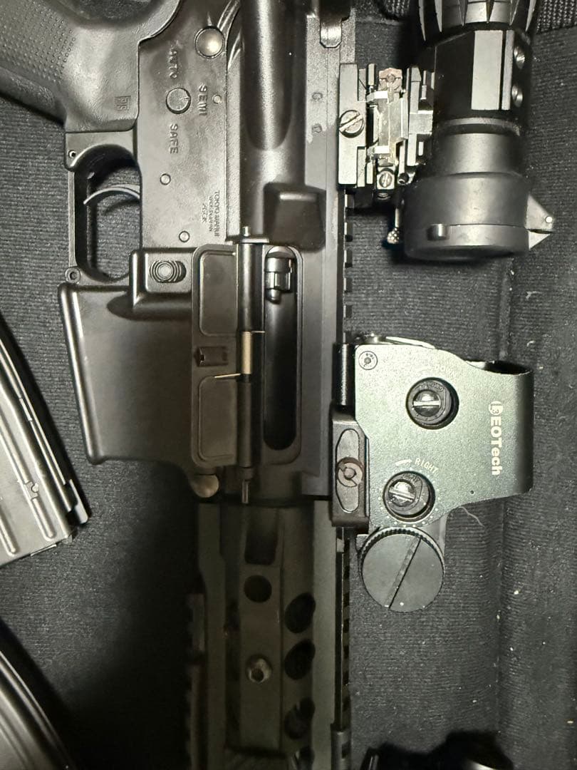 東京マルイ　ガスガン　M4A1カスタム　マガジン3本付き